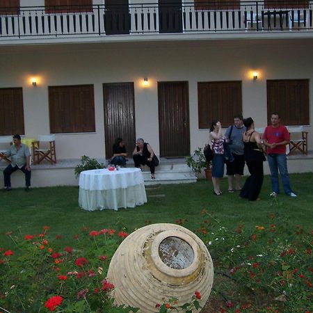 Avaton Hotel Lygourio Buitenkant foto