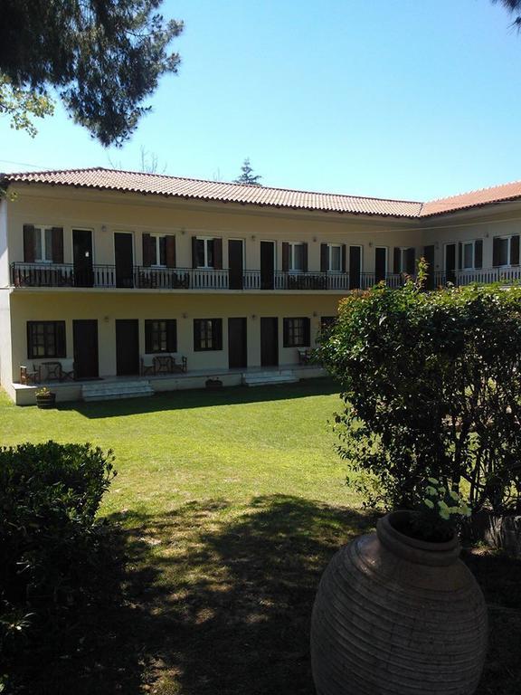 Avaton Hotel Lygourio Buitenkant foto