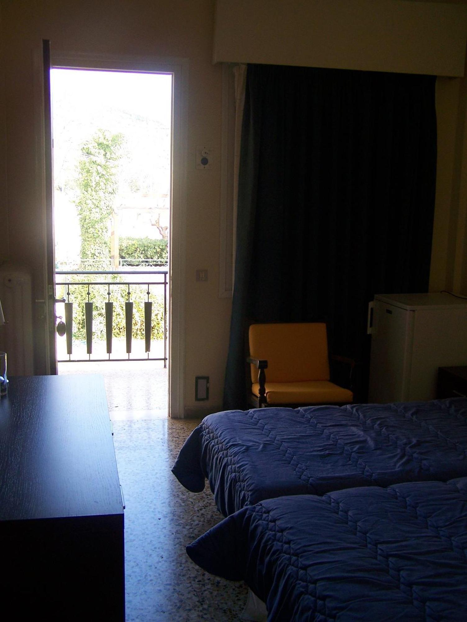 Avaton Hotel Lygourio Buitenkant foto