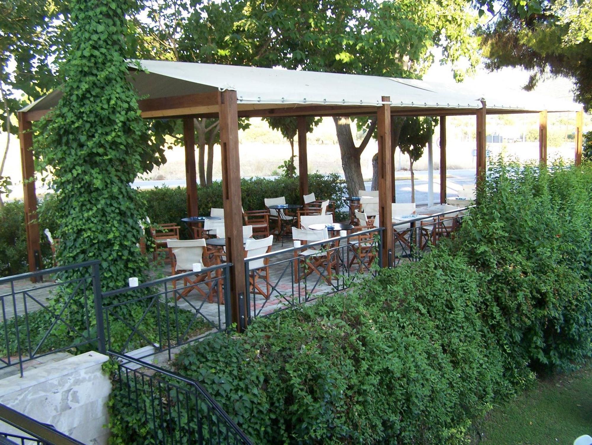 Avaton Hotel Lygourio Buitenkant foto
